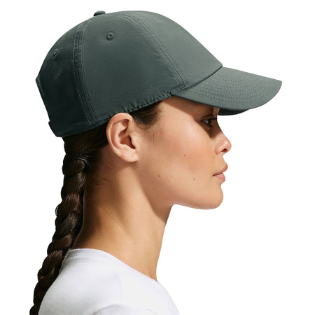 Nike Dri-FIT Club Unstructured Metal Swoosh Cap - FB5372-303