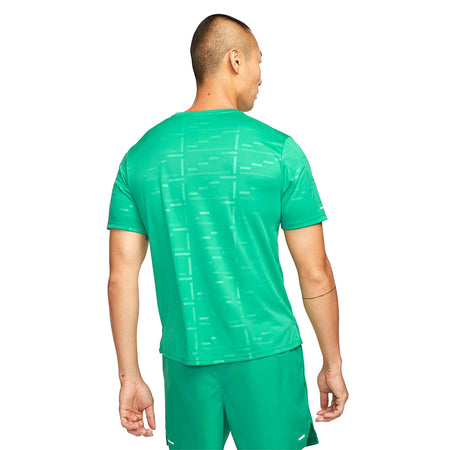 Nike Dri-FIT UV Run Division Miler Embossed Short-Sleeve Top M - DD6014-372